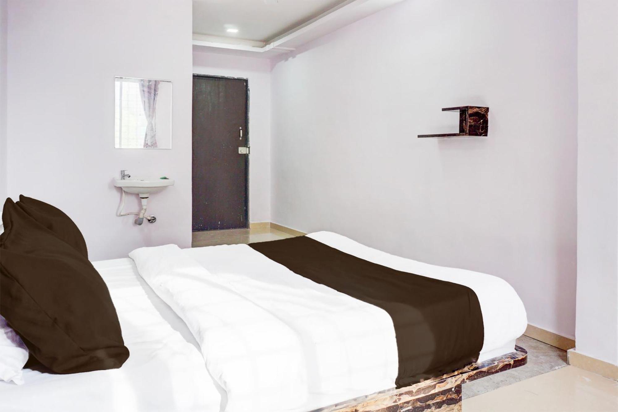 Hotel O Silver Inn 힌제와디 외부 사진