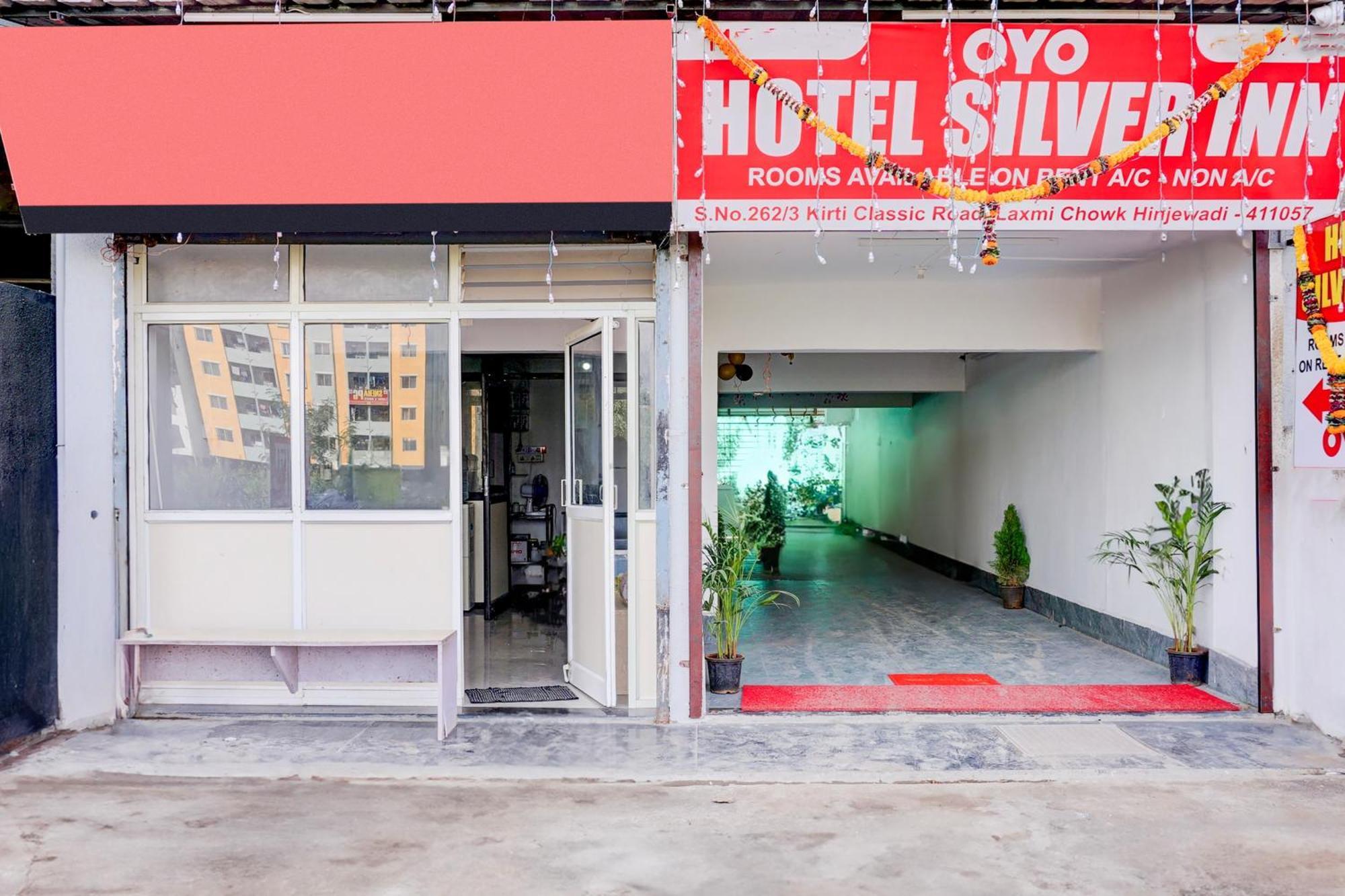 Hotel O Silver Inn 힌제와디 외부 사진