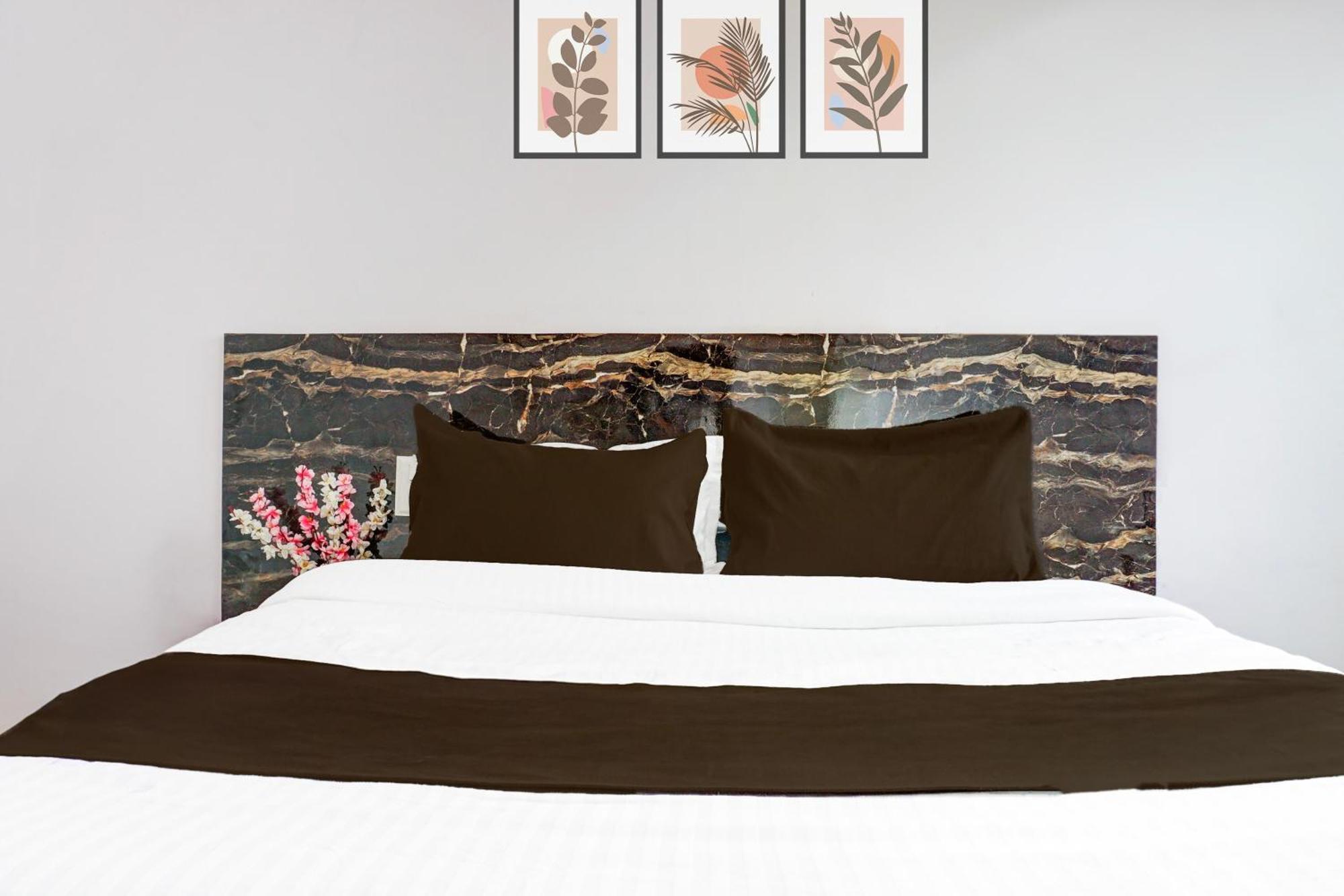 Hotel O Silver Inn 힌제와디 외부 사진